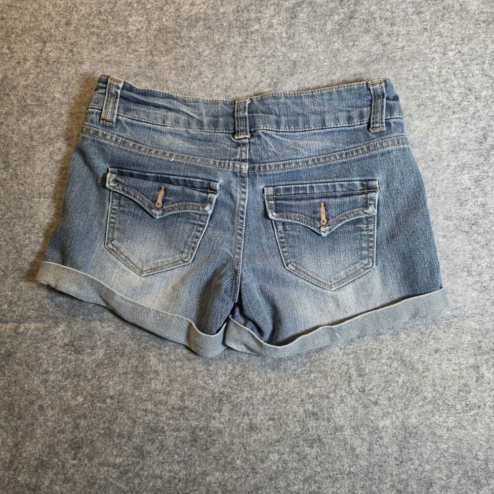 Celebrity  Original Denim Women’s Cuffed Jean Shorts Medium Wash Low Rise Sz 3